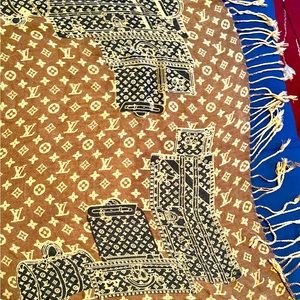 Louis Vuitton Style Monogram Shawl